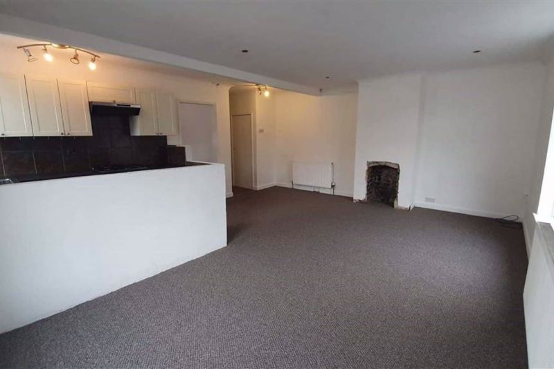 2 bed Flat For Auction
