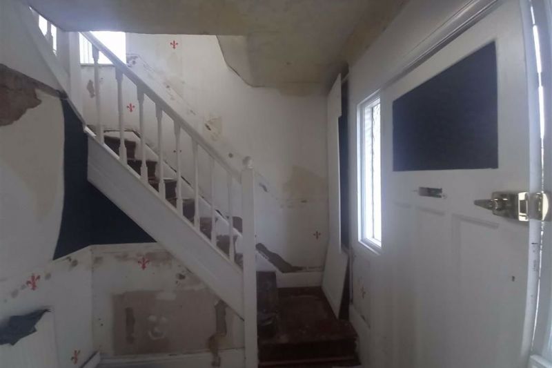 3 bed Detached House For Auction