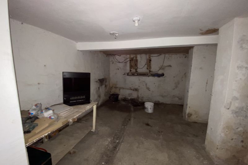 7 bed Residential Investment For Auction