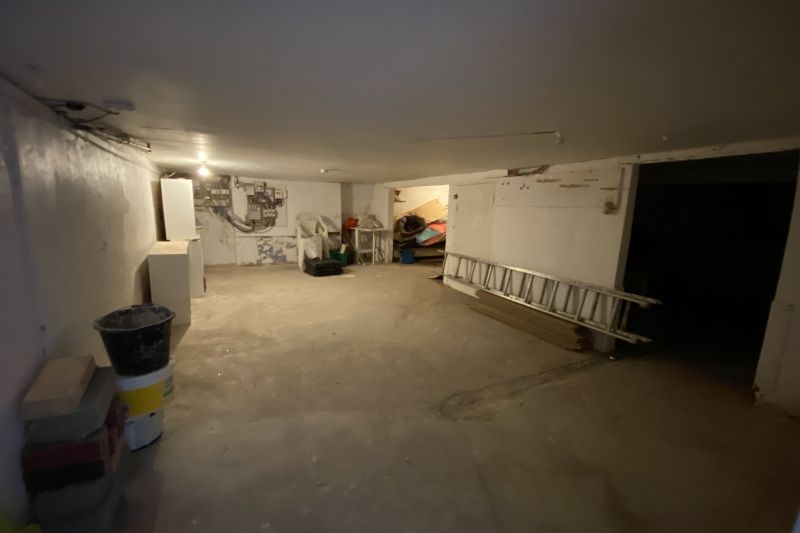 7 bed Residential Investment For Auction
