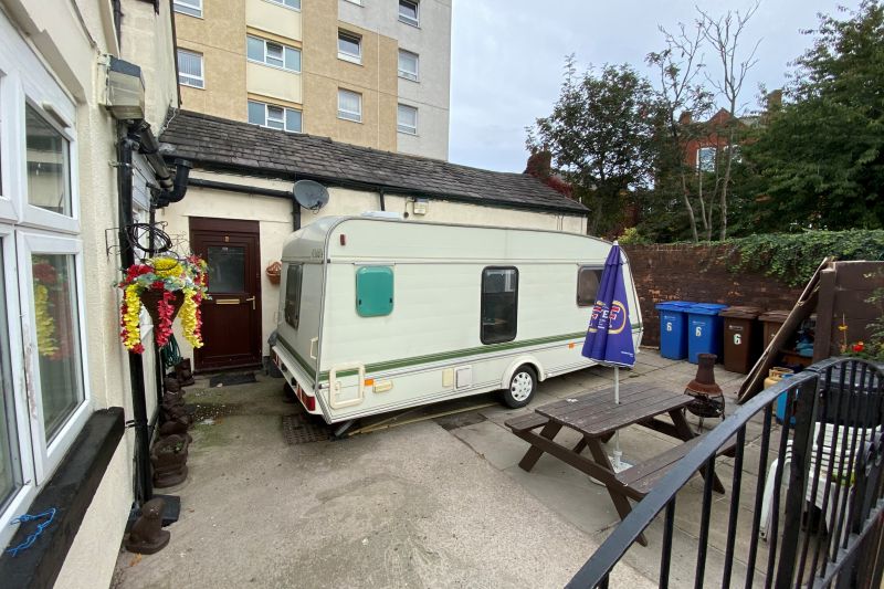 7 bed Residential Investment For Auction