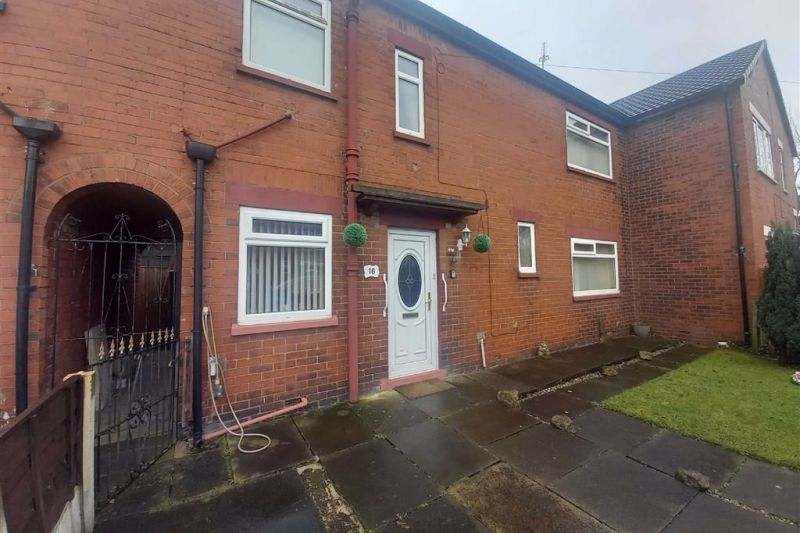 2 bed Terraced House For Auction