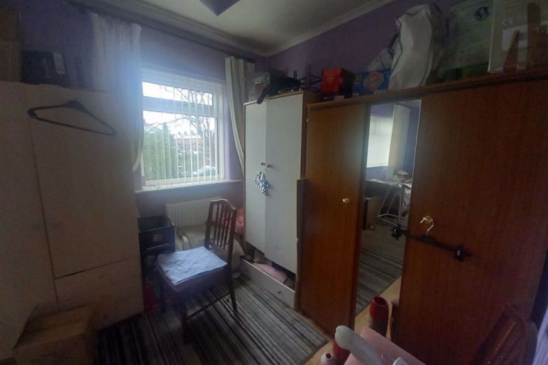 2 bed Terraced House For Auction
