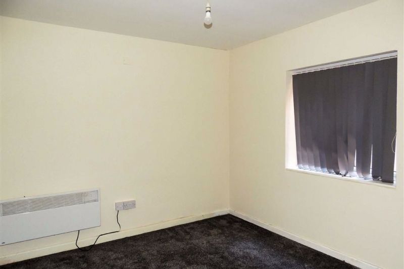 9 bed Block of Flats For Auction