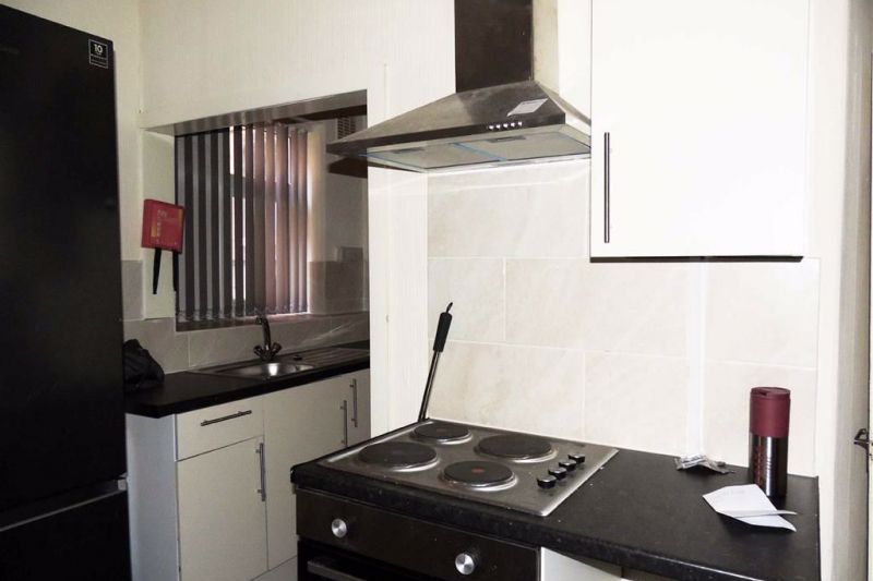 9 bed Block of Flats For Auction