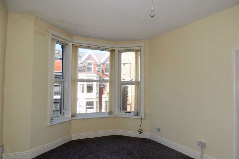 9 bed Block of Flats For Auction