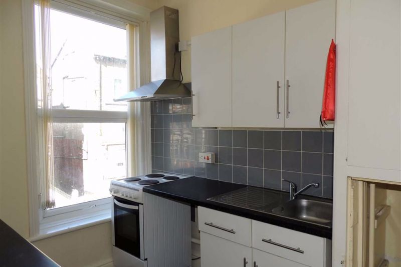 9 bed Block of Flats For Auction