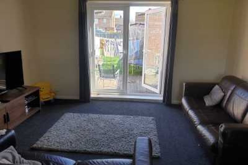 3 bed Terraced House For Auction