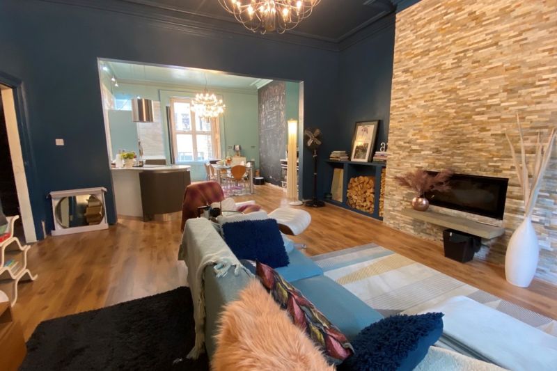 6 bed Terraced House For Auction