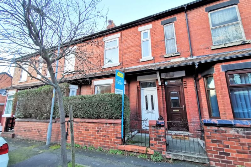 2 bed Terraced House For Auction