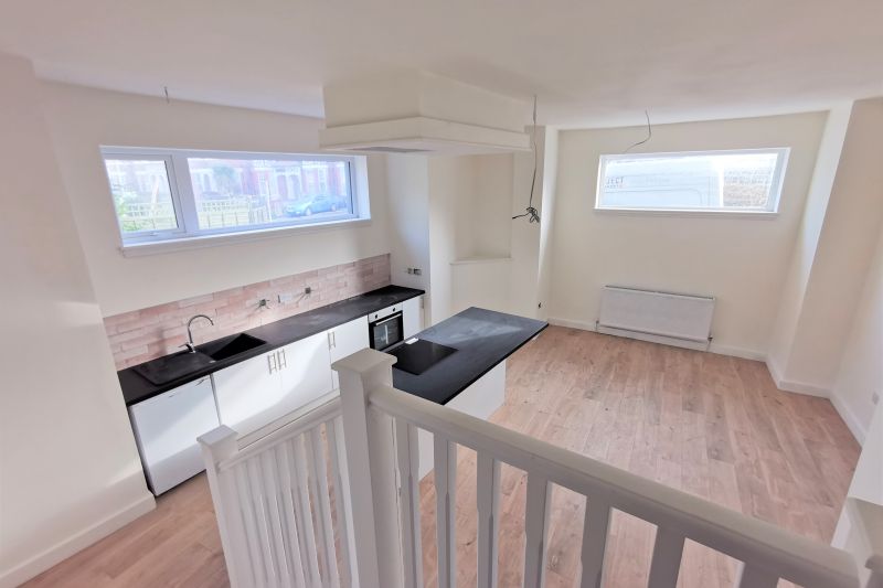 12 bed House For Auction