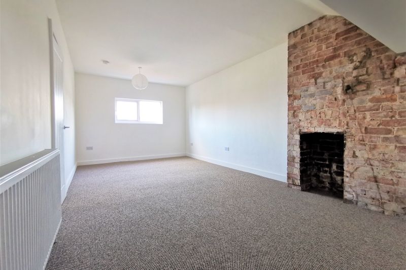 12 bed House For Auction