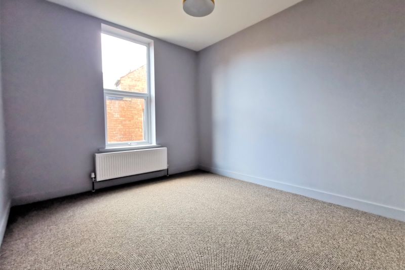 12 bed House For Auction