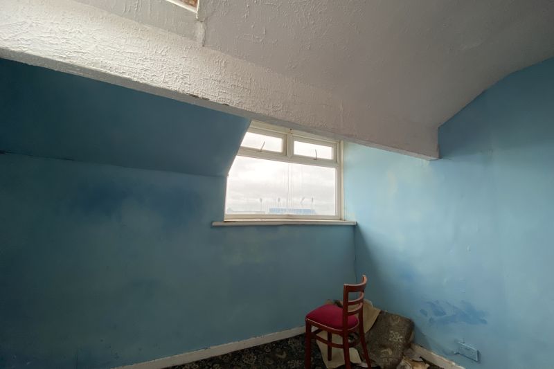 8 bed Commercial Investment For Auction