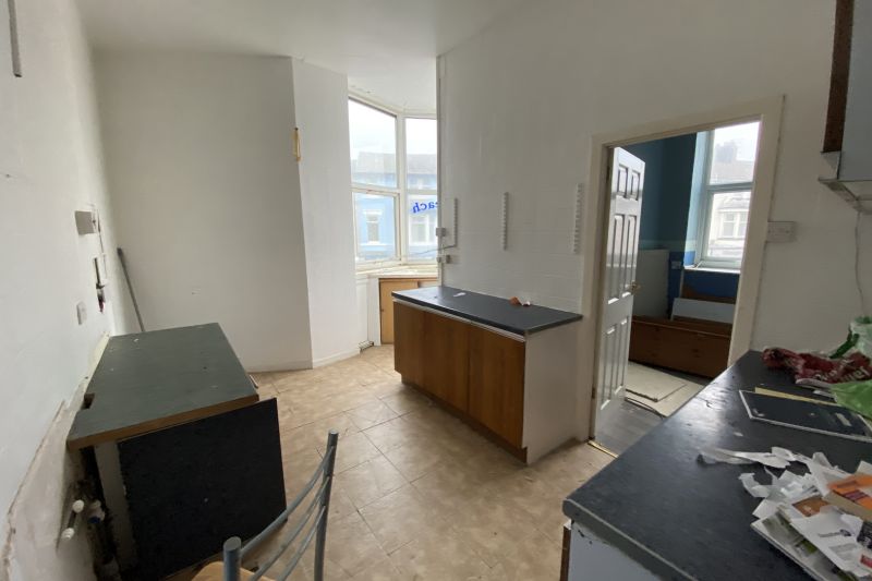 8 bed Commercial Investment For Auction