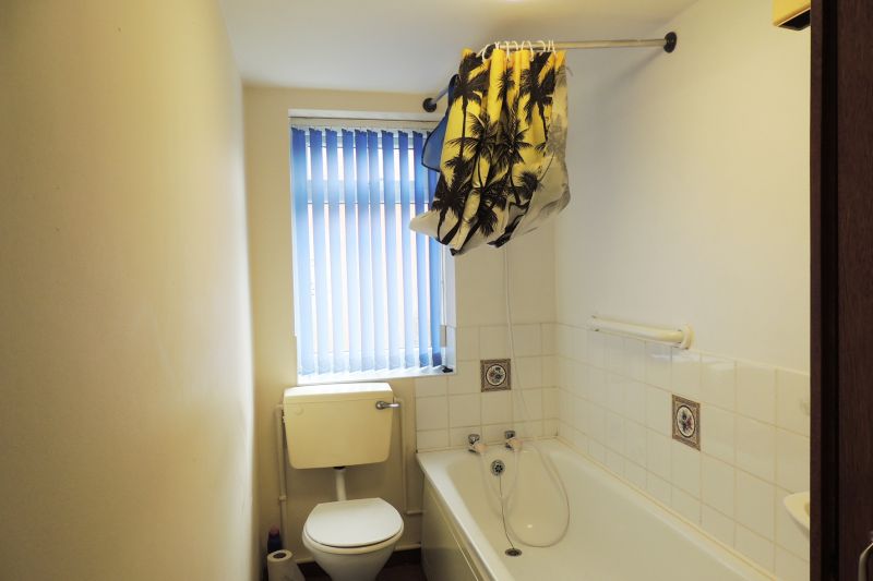3 bed With Land House For Auction