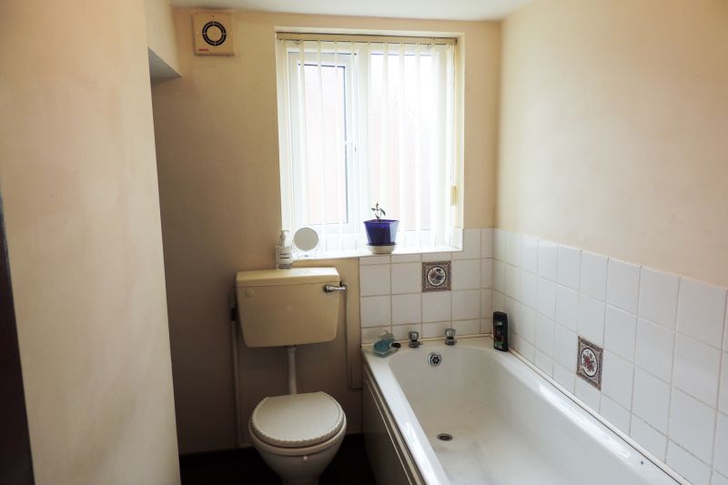 3 bed With Land House For Auction