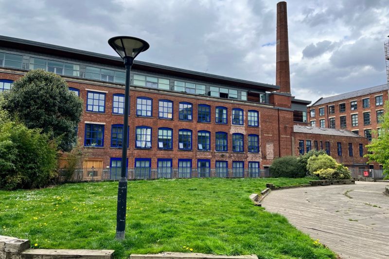 2 bed Flat For Auction