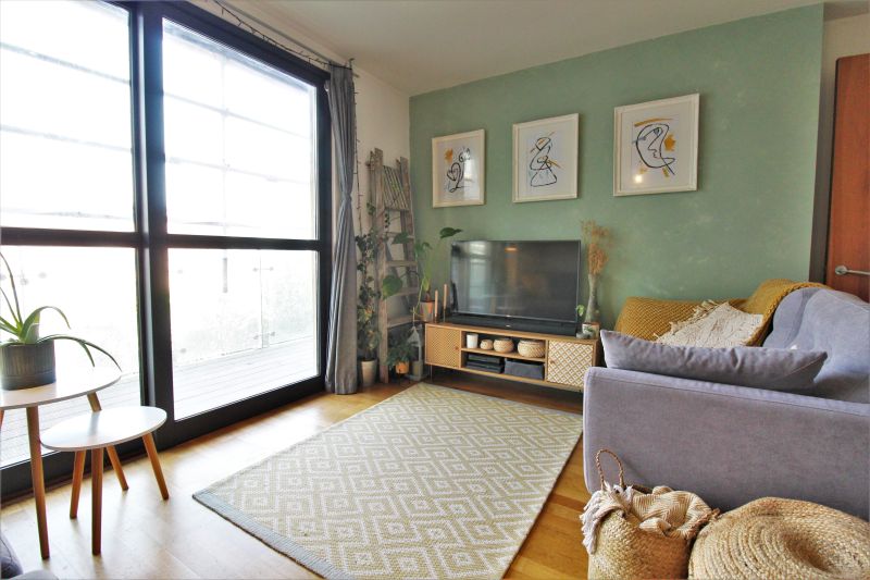 2 bed Flat For Auction