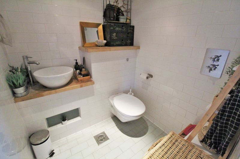 2 bed Flat For Auction