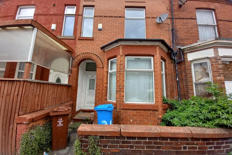 3 bed Terraced House For Auction