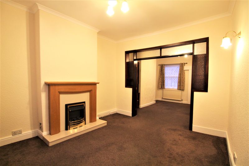 2 bed Terraced House For Auction