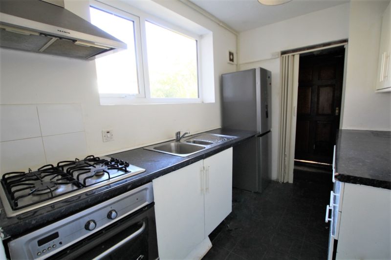 2 bed Ground Floor Flat For Sale