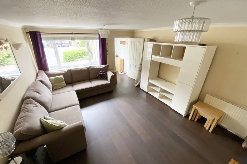 2 bed Semi-Detached House For Auction