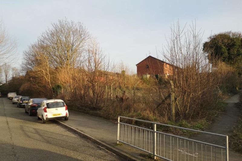 12 bed Building Plot Land For Auction