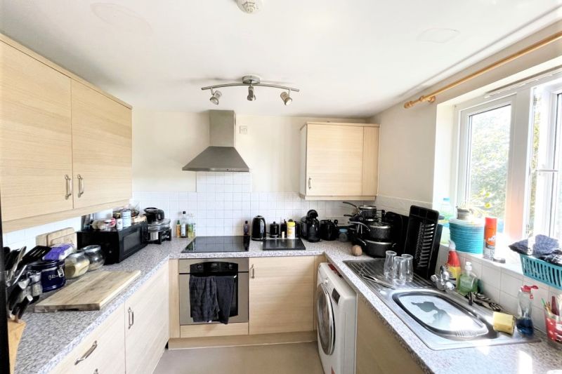 2 bed Apartment For Auction
