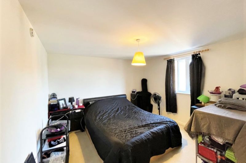 2 bed Apartment For Auction