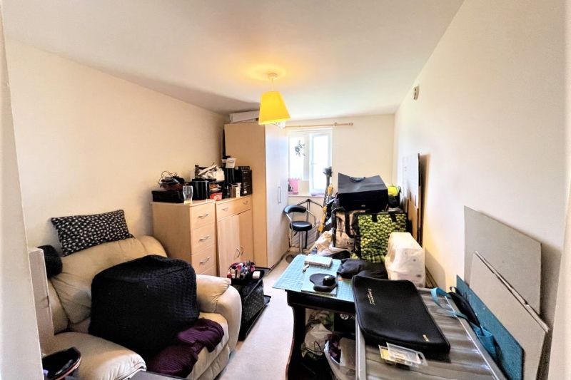 2 bed Apartment For Auction