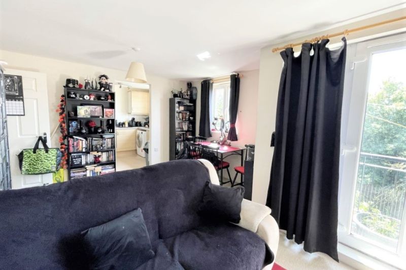 2 bed Apartment For Auction