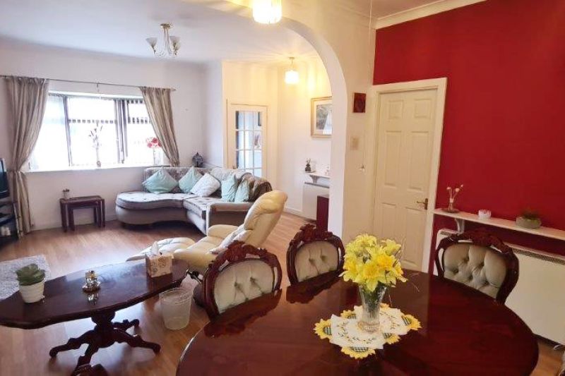 4 bed Terraced House For Auction