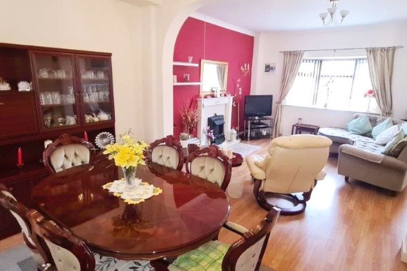 4 bed Terraced House For Auction