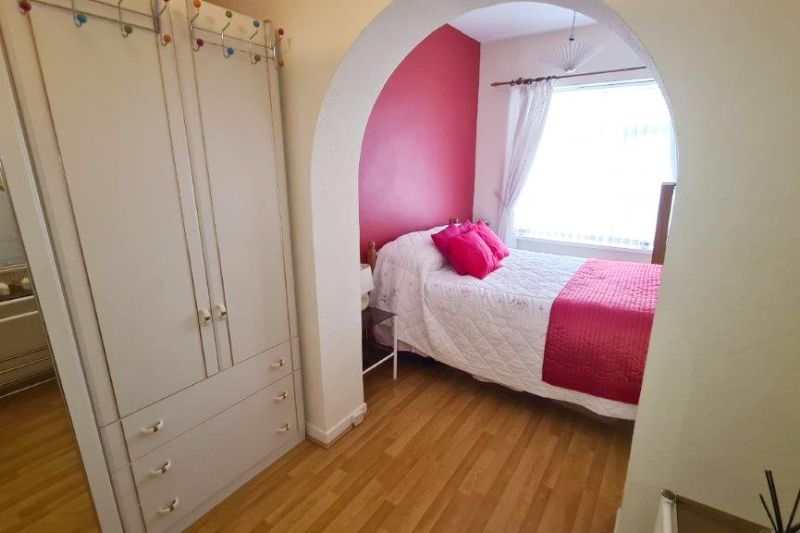 4 bed Terraced House For Auction