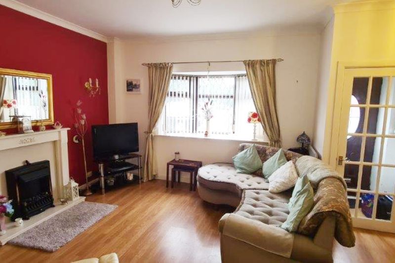 4 bed Terraced House For Auction