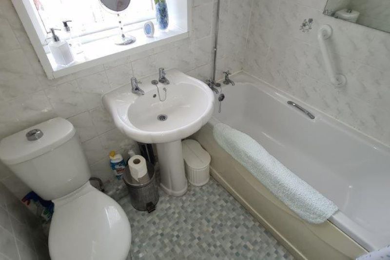 4 bed Terraced House For Auction