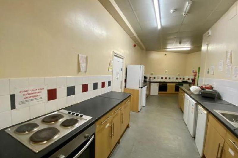 1 bed Flat For Auction