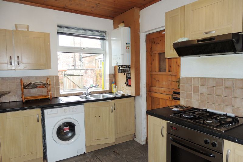 3 bed Terraced House For Auction