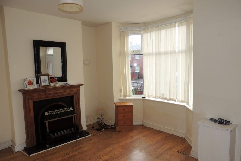 3 bed Terraced House For Auction