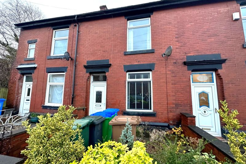 2 bed Terraced House For Auction
