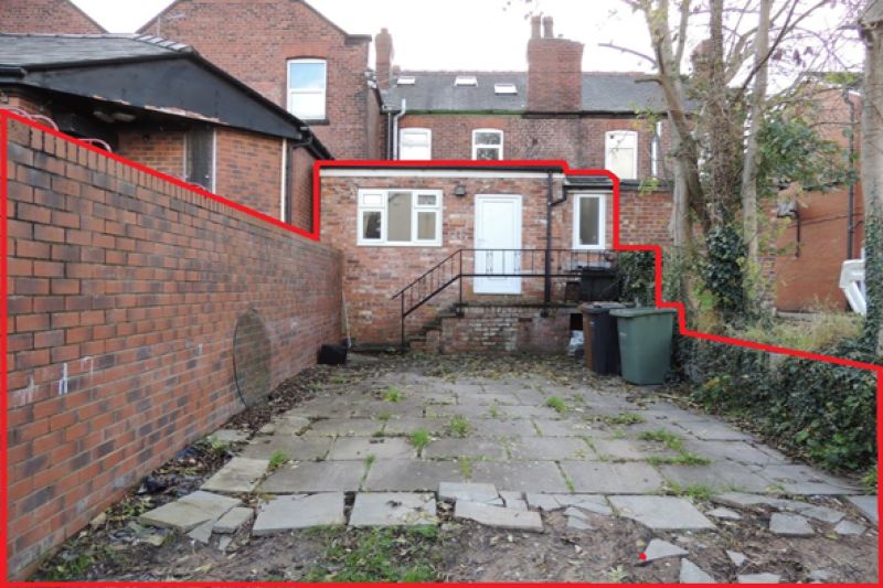 1 bed Studio Apartment For Auction