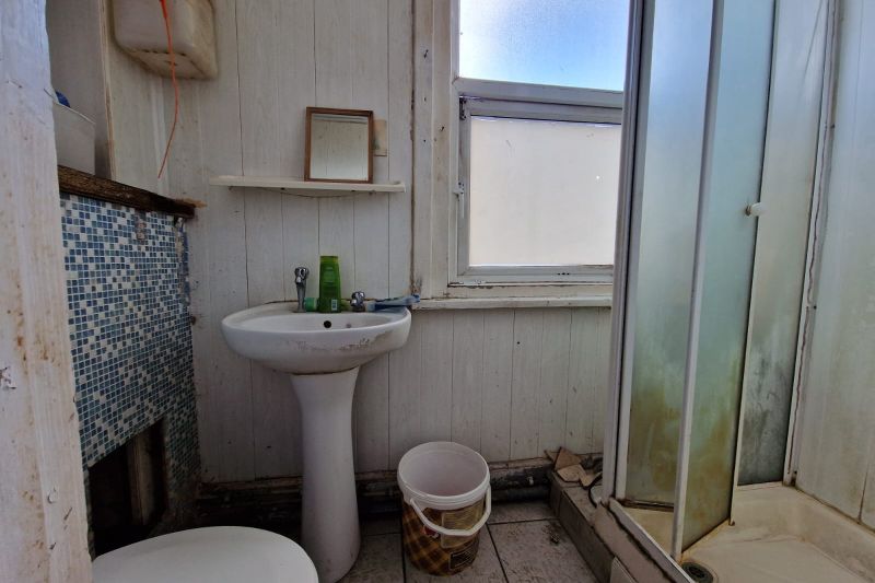Takeaway Commercial For Auction