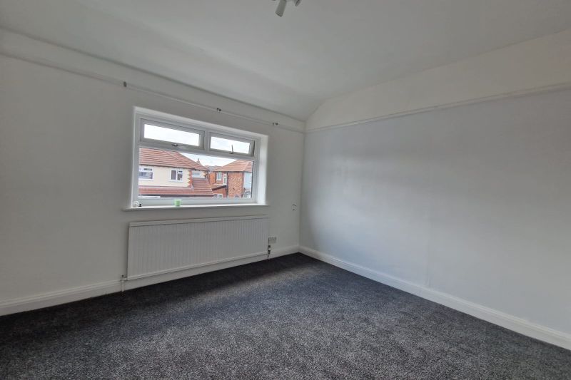 3 bed Semi-Detached House For Auction