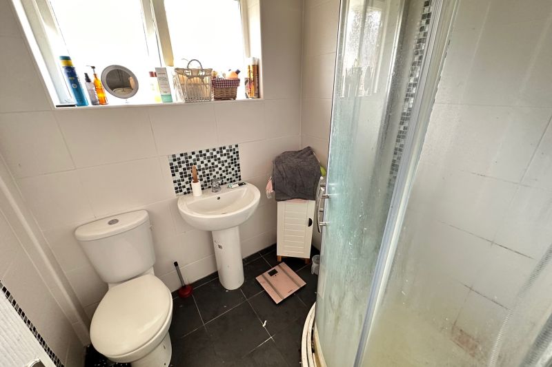 2 bed Semi-Detached Bungalow For Auction