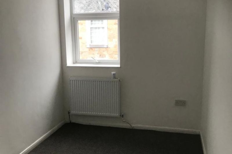 3 bed Terraced House For Auction