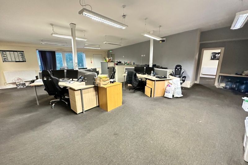 2 bed Mixed Use Commercial For Auction