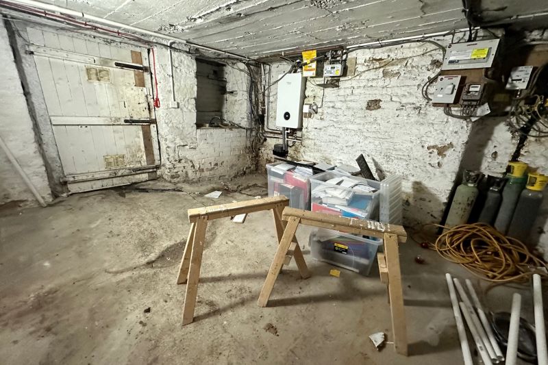 2 bed Mixed Use Commercial For Auction