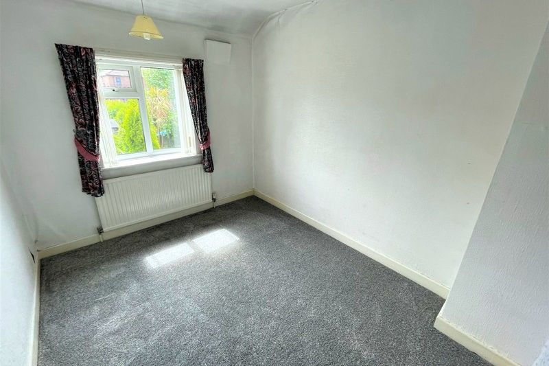 2 bed Semi-Detached House For Auction